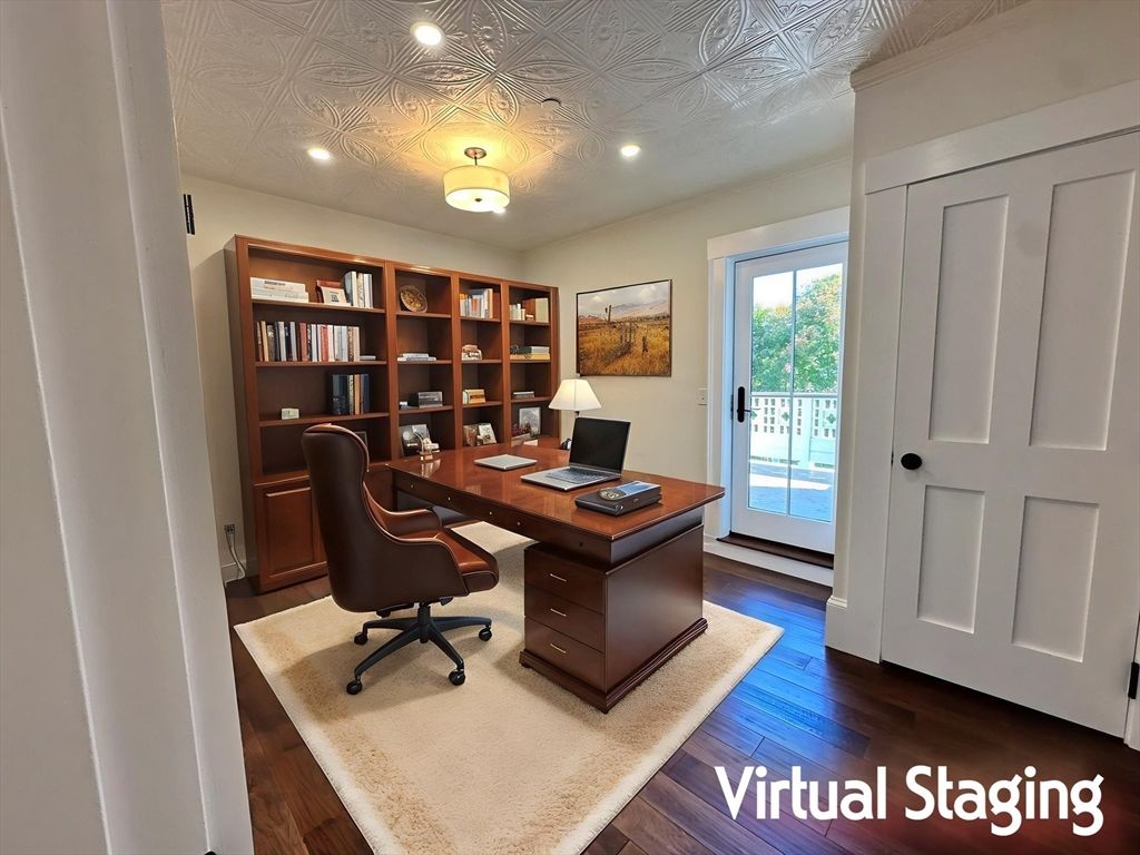 Home Office, Interior, Recessed Lighting, Wood Texture Flooring