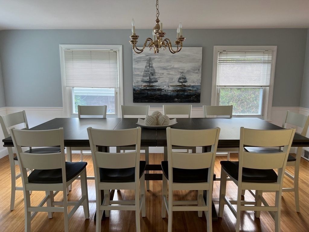 Chandelier, Dining room, Interior, Wood Texture Flooring