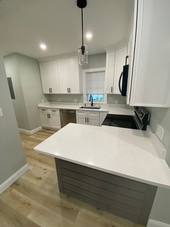 Interior, Kitchen, Pendant Lights, Recessed Lighting, Wood Texture Flooring