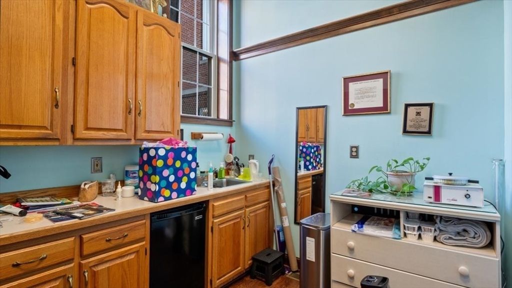 Interior, Kitchen, Wood Texture Flooring