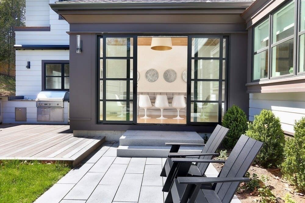 Exterior, Outdoor Kitchen