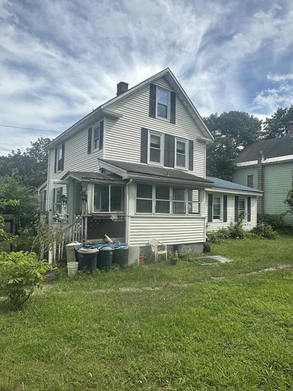 Backyard, Exterior, Hot Tub