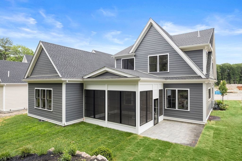 Exterior, Facade, Farmhouse