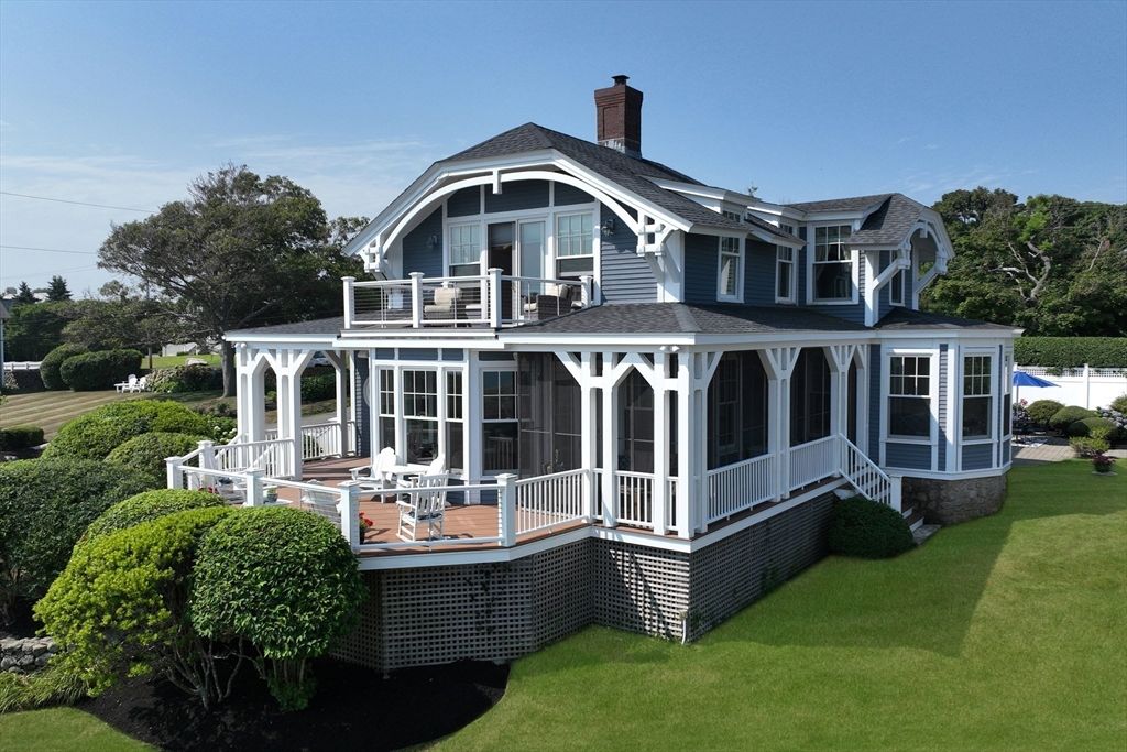 Backyard, Exterior, Facade, Queen Anne Victorian