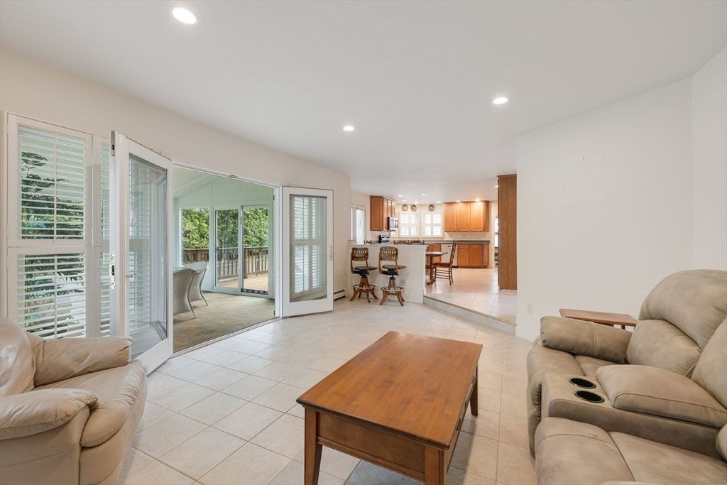 Interior, Kitchen, Living room, Recessed Lighting