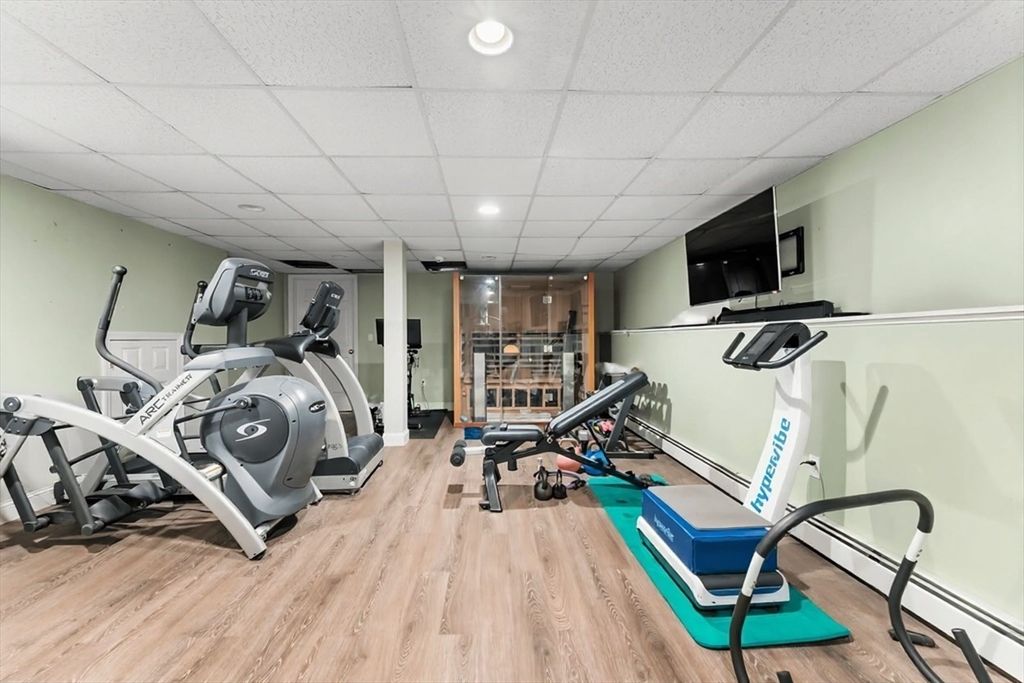 Fitness Equipment, Interior, Recessed Lighting, Wood Texture Flooring