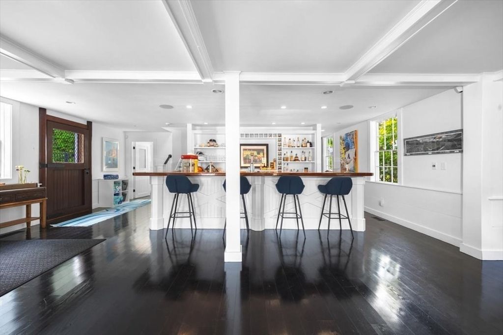 Interior, Recessed Lighting, Wood Texture Flooring