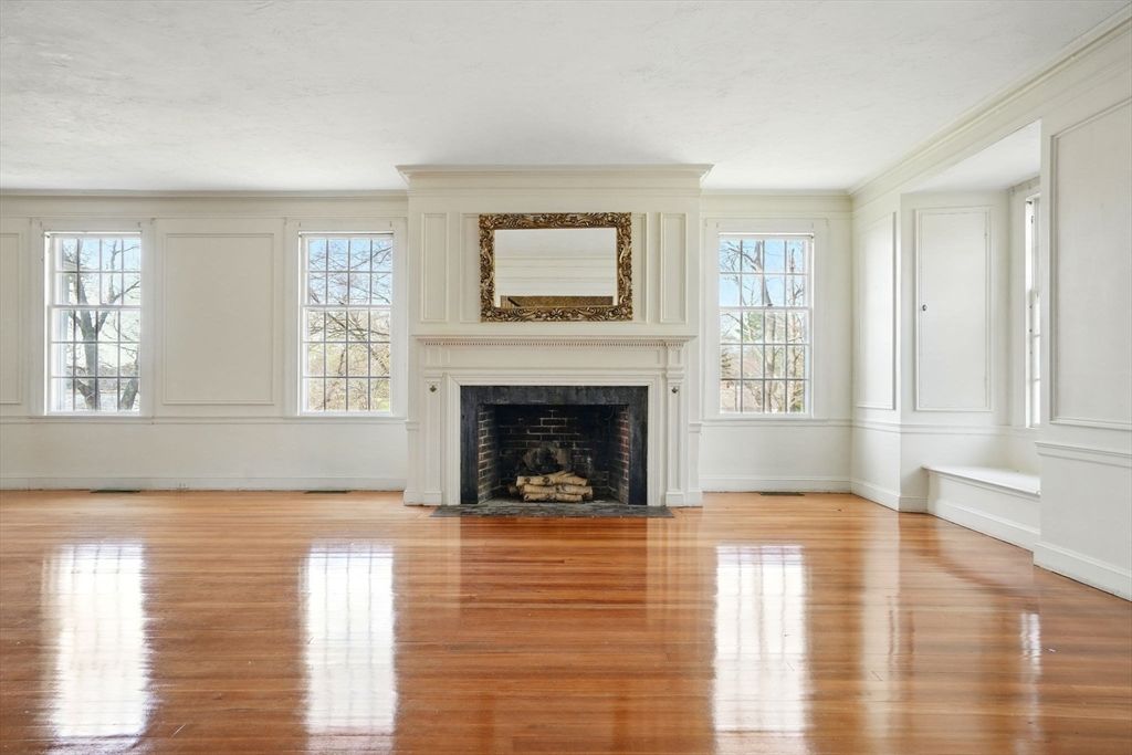 Empty room, Fireplace, Interior, Wood Texture Flooring