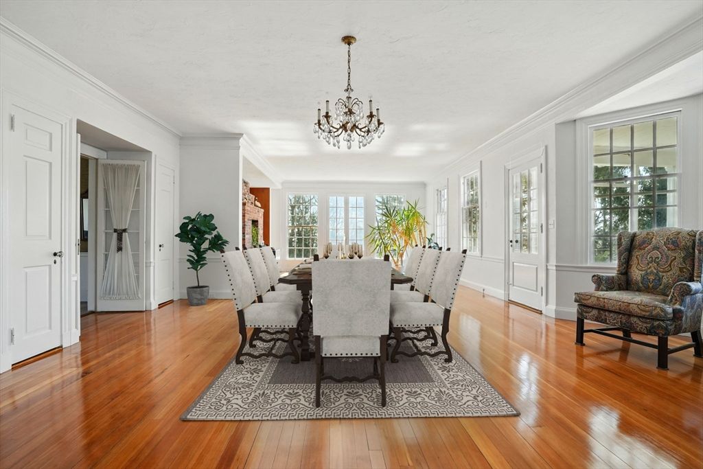 Chandelier, Dining room, Interior, Wood Texture Flooring