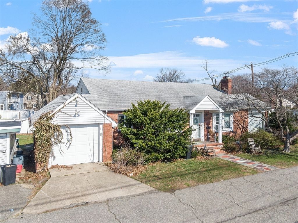Attached, Exterior, Facade, Brick Facade, Cape Cod