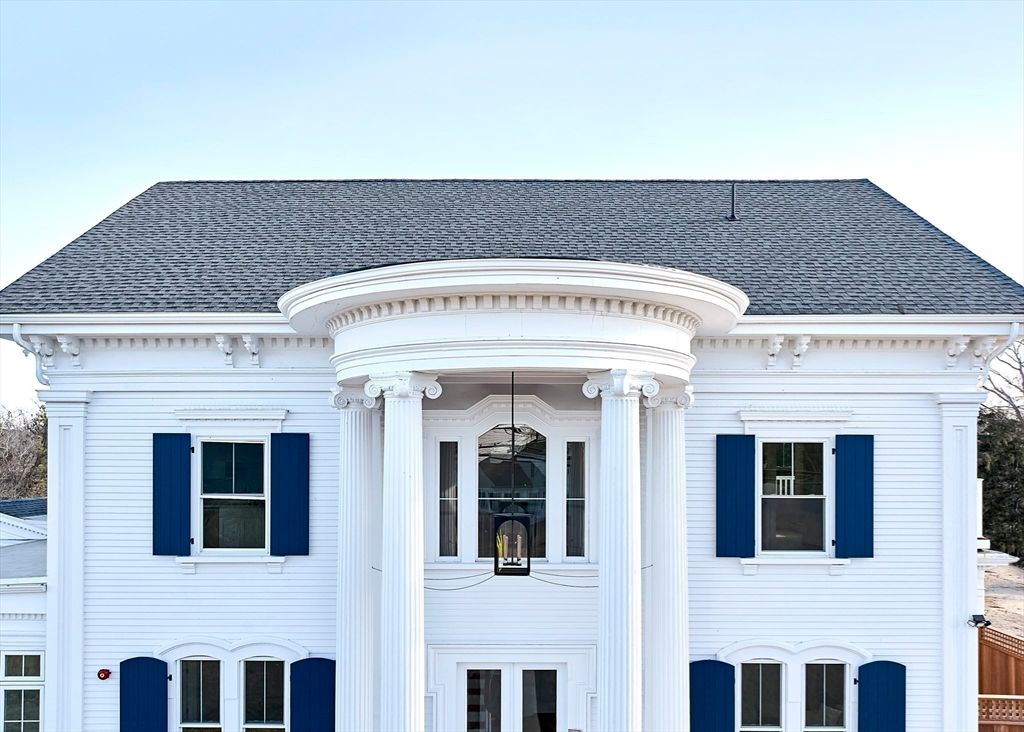 Exterior, Facade, Georgian
