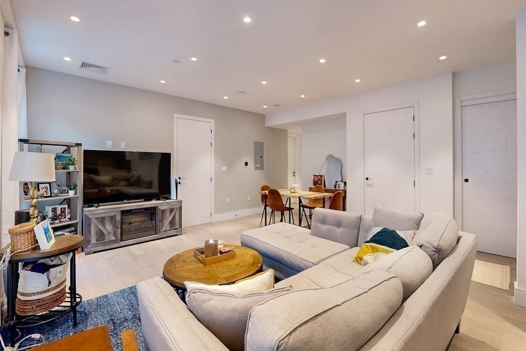 Dining room, Interior, Living room, Recessed Lighting, Wood Texture Flooring