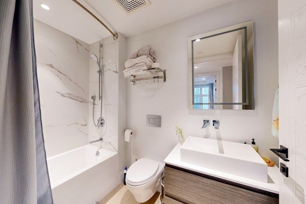 Bathroom, Interior, Marble Walls, Recessed Lighting