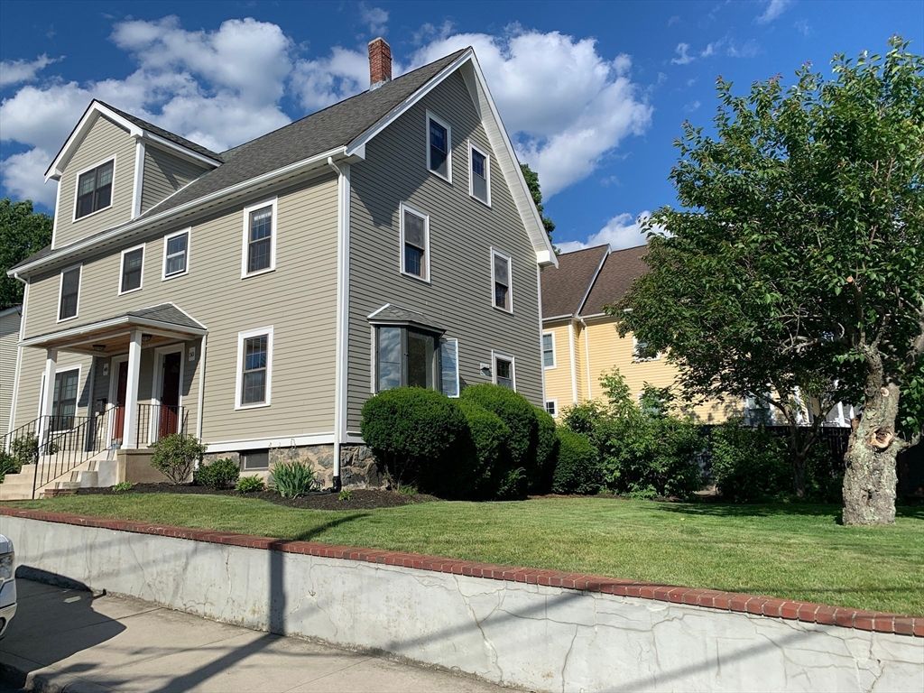 Exterior, Facade, Georgian