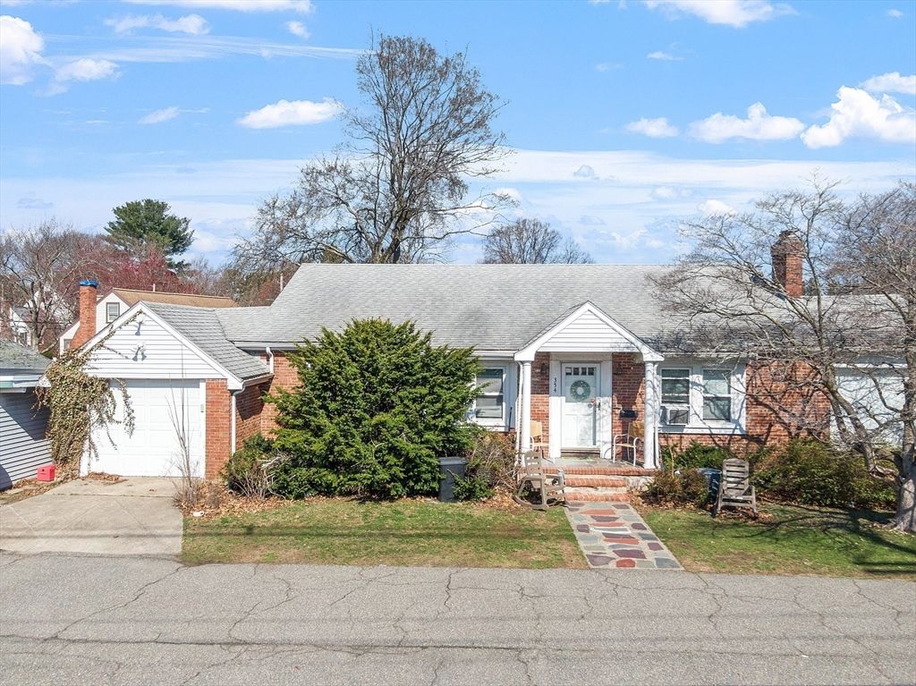 Attached, Exterior, Facade, Brick Facade, Cape Cod