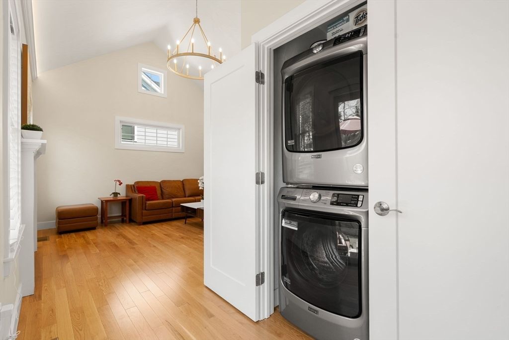 Interior, Pendant Lights, Utility Closets, Washer, Wood Texture Flooring