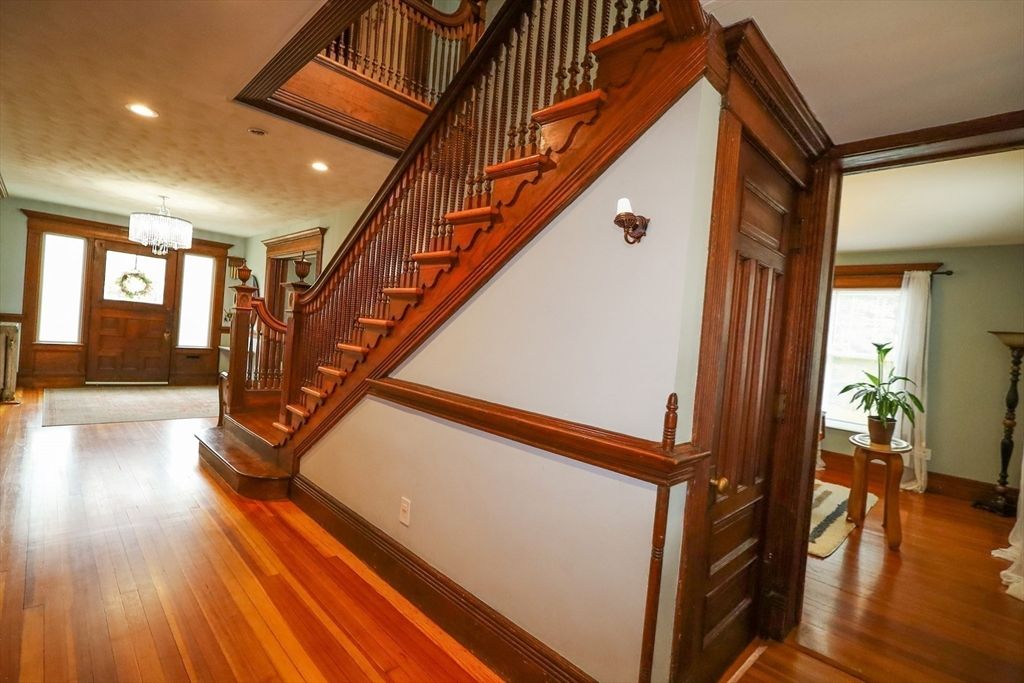 Chandelier, Interior, Recessed Lighting, Wood Texture Flooring