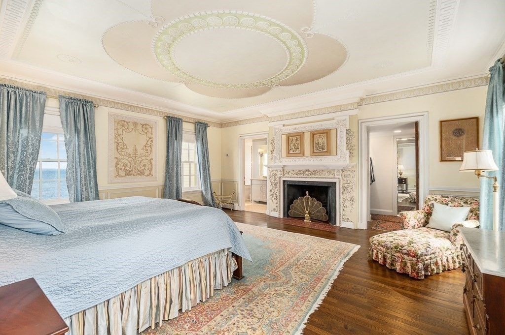 Bedroom, Fireplace, Interior, Water, Wood Texture Flooring