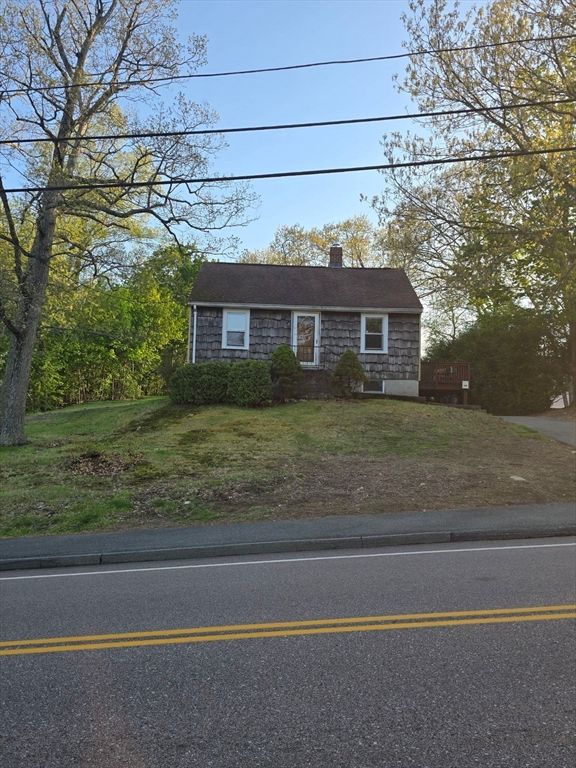 Exterior, Facade, Cape Cod