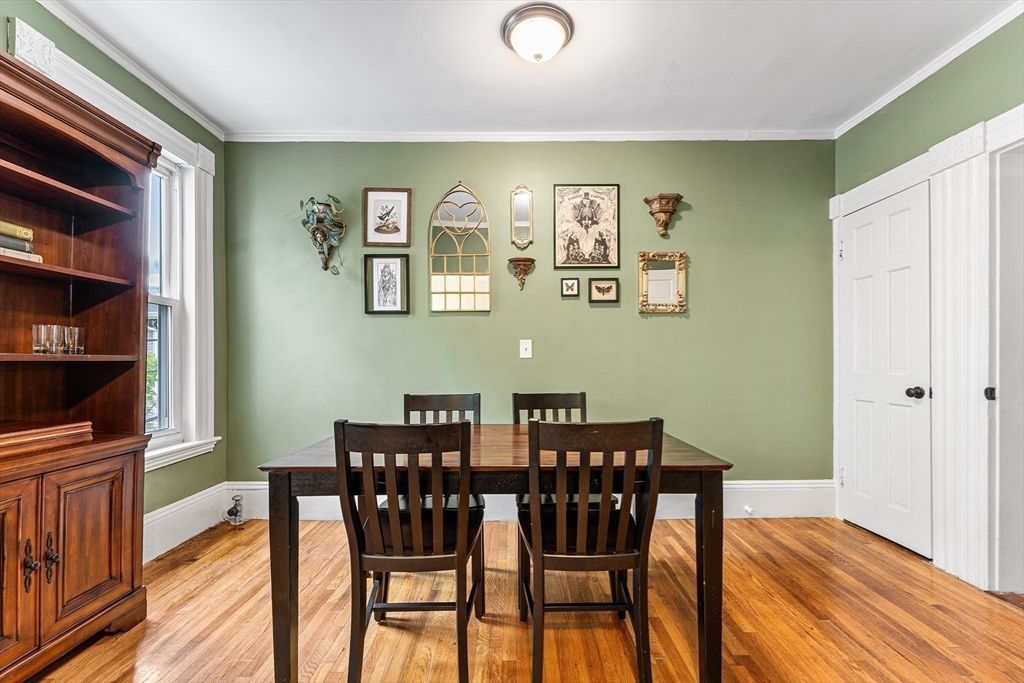 Dining room, Interior, Wood Texture Flooring