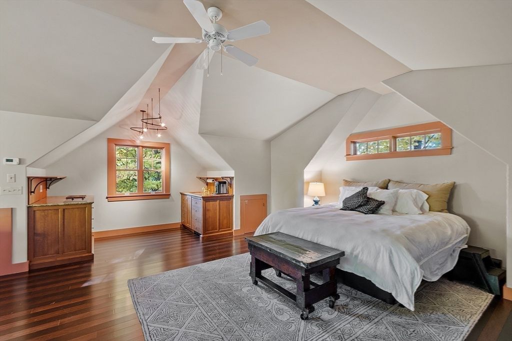 Bedroom, Interior, Pendant Lights, Wood Texture Flooring