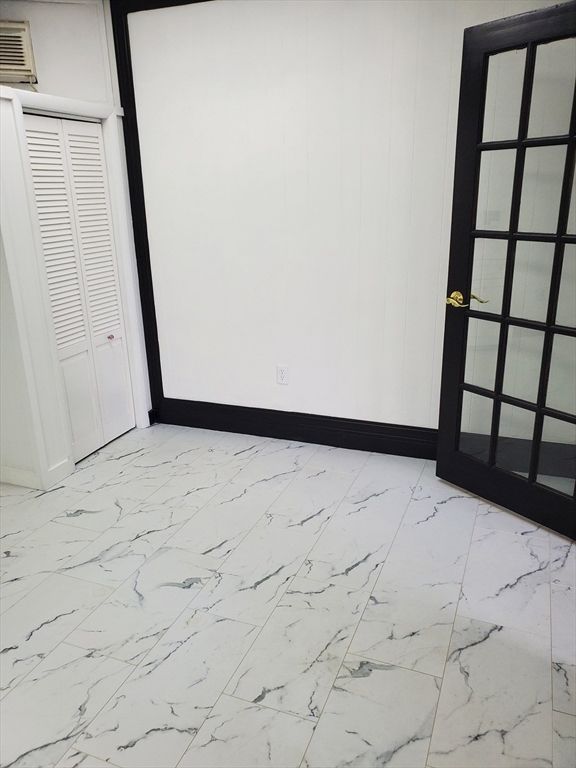 Empty room, Interior, Marble