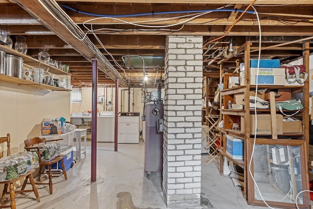 Interior, Stone Walls, Washer, Wooden Beams