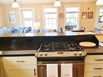Dining room, Interior, Kitchen, Pendant Lights, Stainless Steel Appliances
