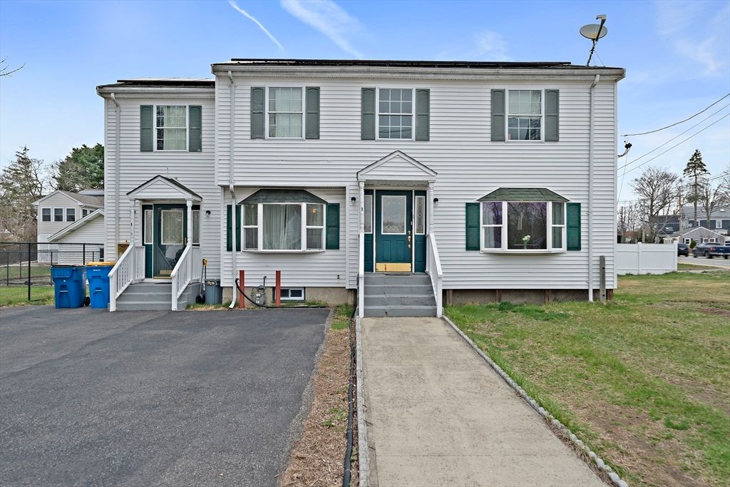 Exterior, Facade, Georgian