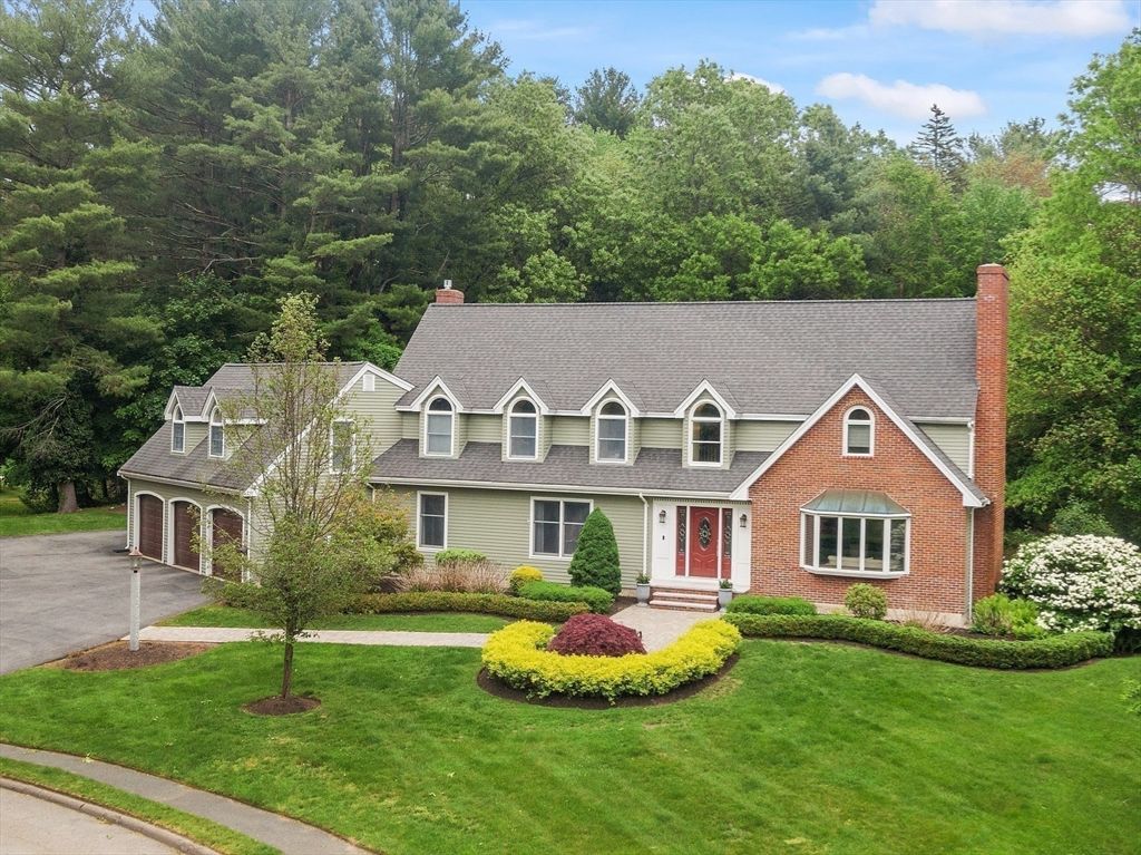 Exterior, Facade, Brick Facade, Cape Cod
