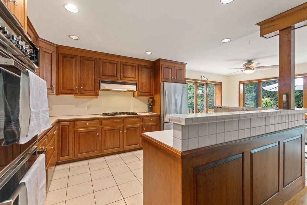 Interior, Kitchen, Recessed Lighting, Tile Countertops