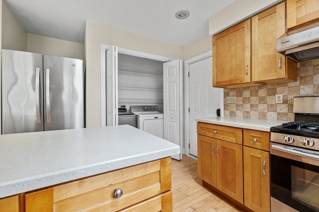 Interior, Kitchen, Stainless Steel Appliances, Washer, Wood Texture Flooring