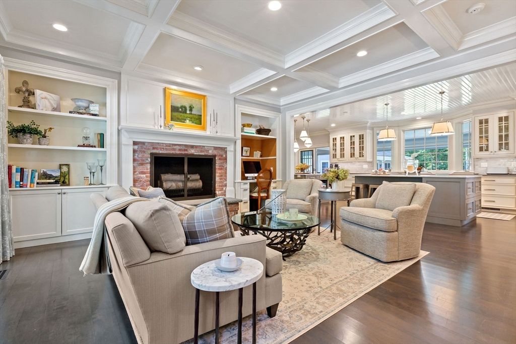 Fireplace, Interior, Living room, Pendant Lights, Recessed Lighting, Wood Texture Flooring