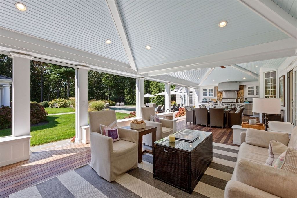 Dining room, Interior, Kitchen, Living room, Recessed Lighting, Wood Texture Flooring