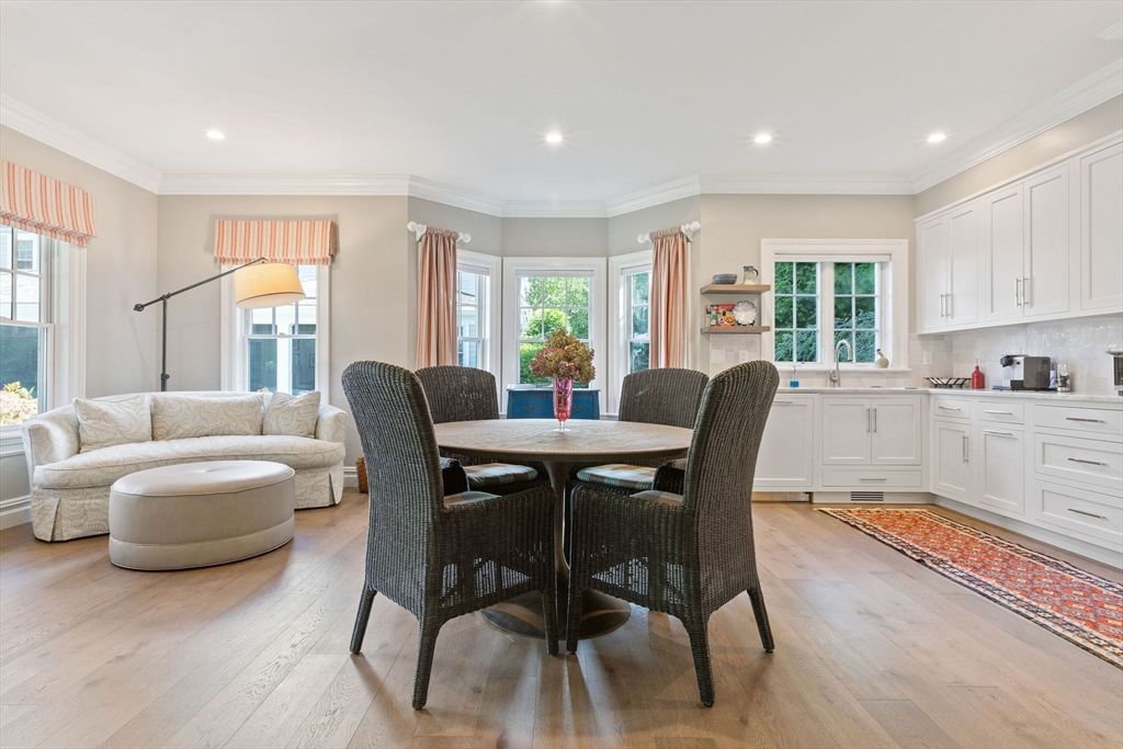 Dining room, Interior, Kitchen, Living room, Recessed Lighting, Wood Texture Flooring
