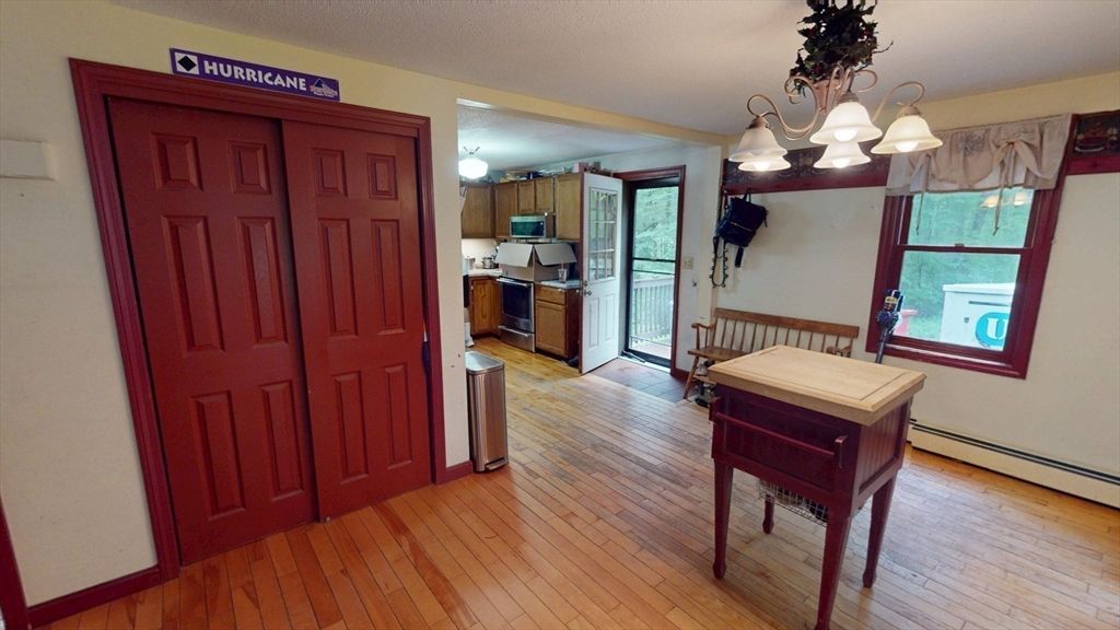 Chandelier, Interior, Kitchen, Wood Texture Flooring