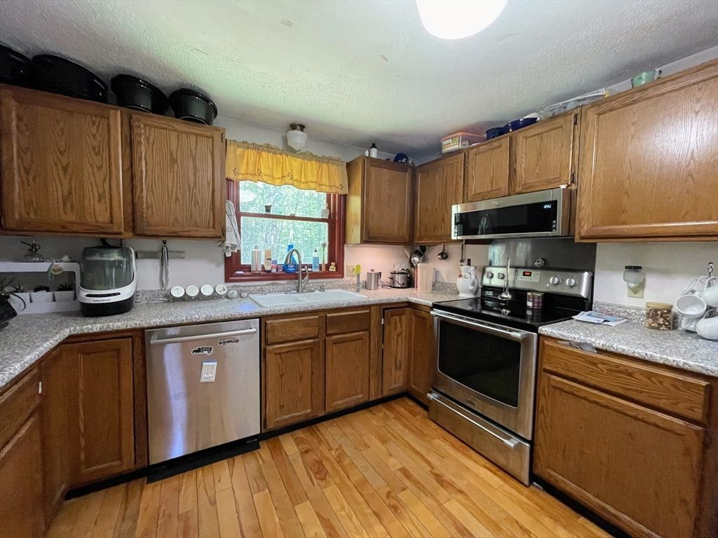 Interior, Kitchen, Stainless Steel Appliances, Wood Texture Flooring