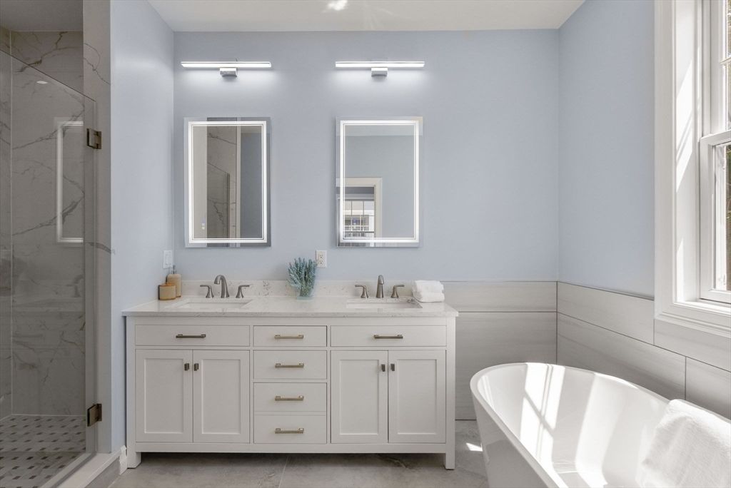 Bathroom, Dual Sink Vanities, Free Standing Baths, Interior, Marble Walls