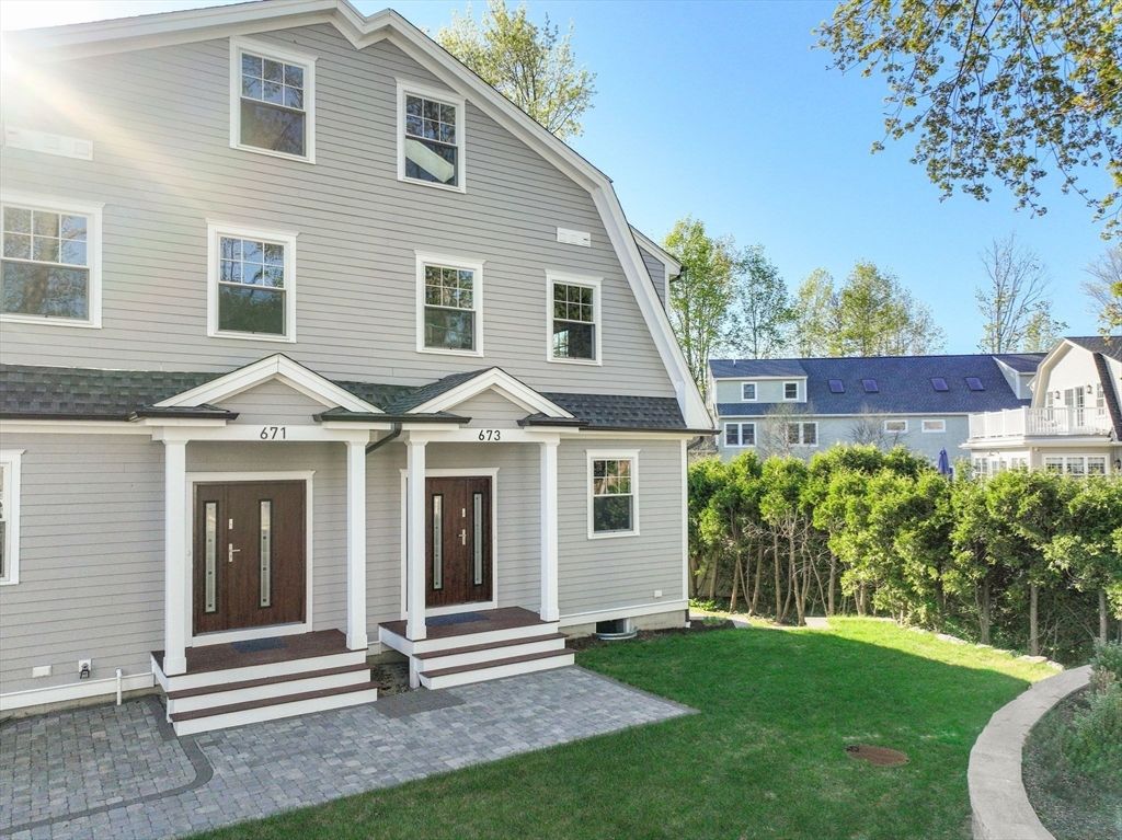 Exterior, Facade, Farmhouse