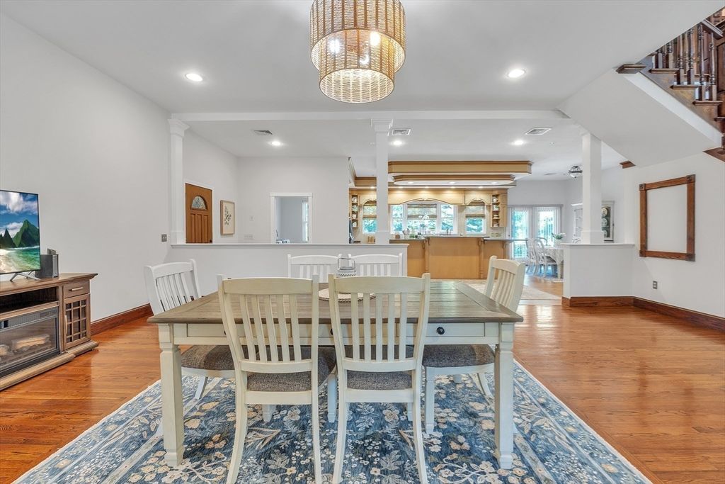 Dining room, Interior, Pendant Lights, Recessed Lighting, Wood Texture Flooring