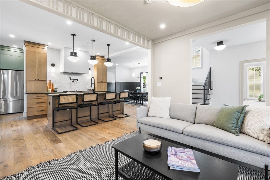 Dining room, Interior, Kitchen, Living room, Pendant Lights, Recessed Lighting, Stainless Steel Appliances, Wood Texture Flooring