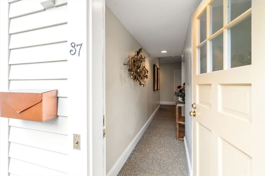 Interior, Recessed Lighting