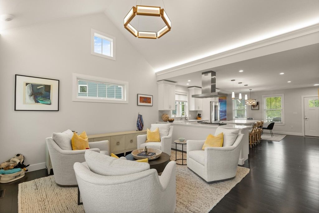 Dining room, Interior, Kitchen, Living room, Pendant Lights, Recessed Lighting, Stainless Steel Appliances, Wood Texture Flooring