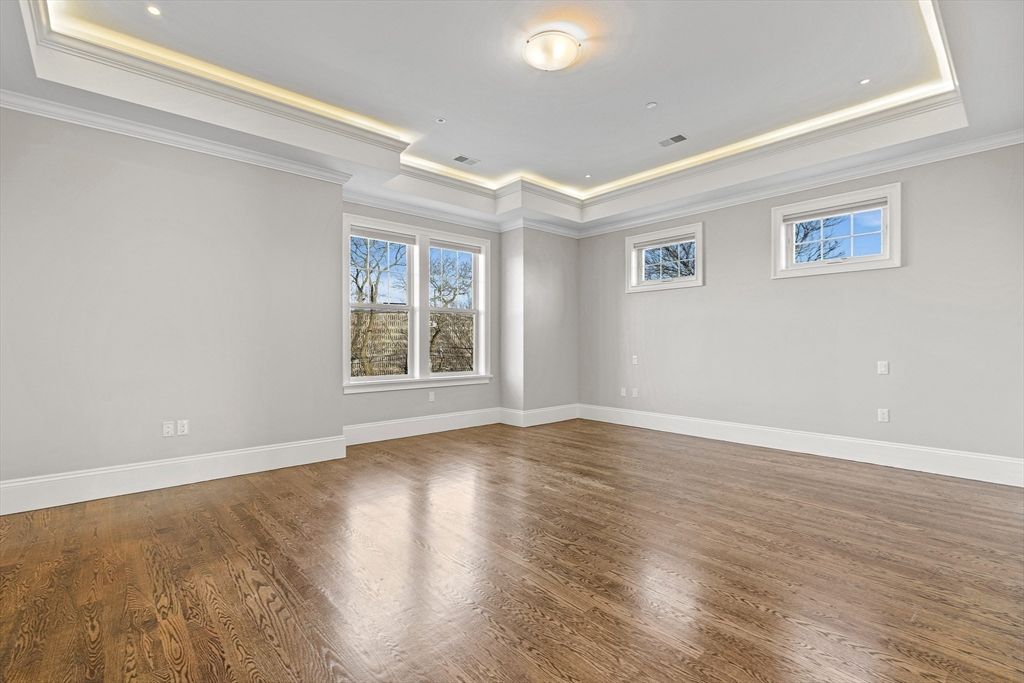 Empty room, Interior, Recessed Lighting, Wood Texture Flooring
