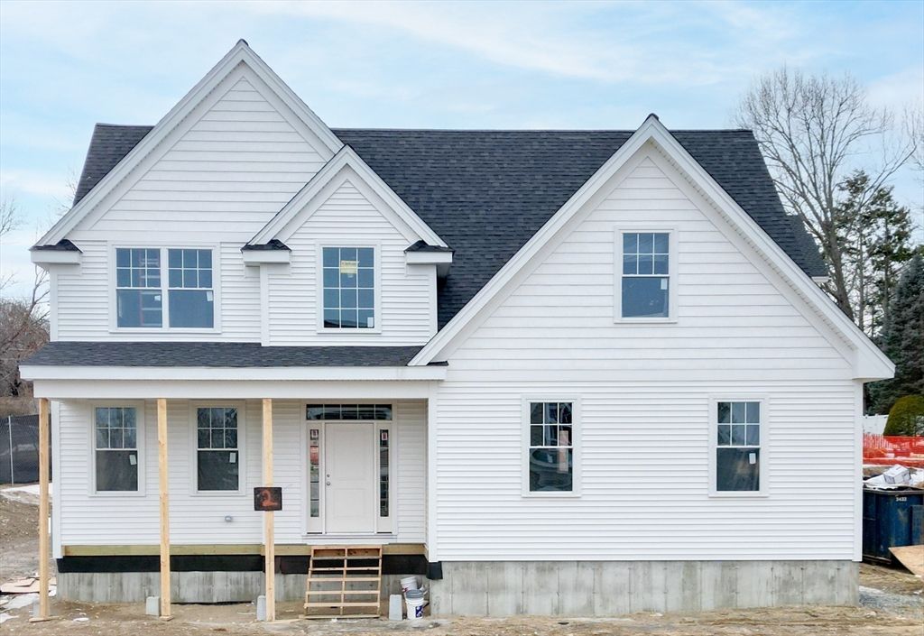 Exterior, Facade, Farmhouse