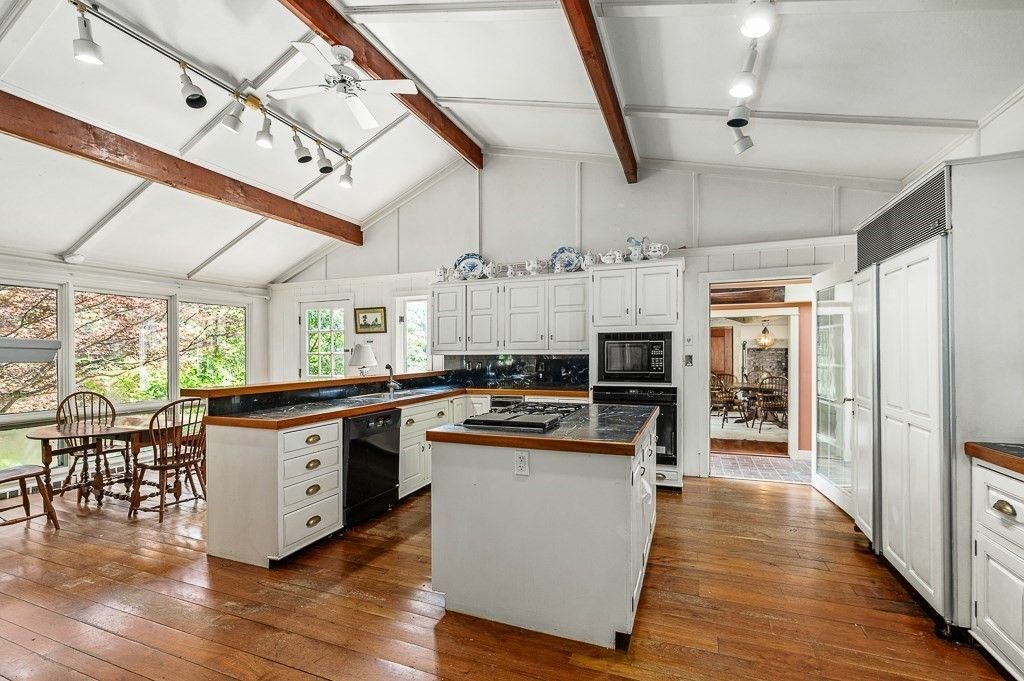 Dining room, Interior, Kitchen, Wooden Beams, Wood Texture Flooring