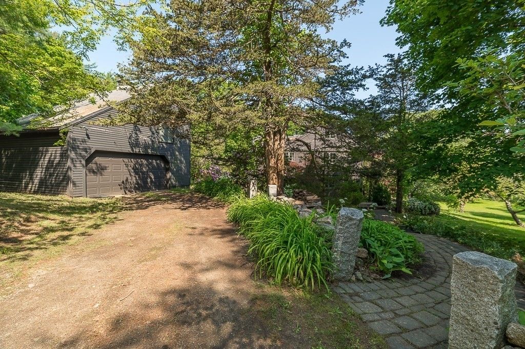 Backyard, Detached Garage, Exterior