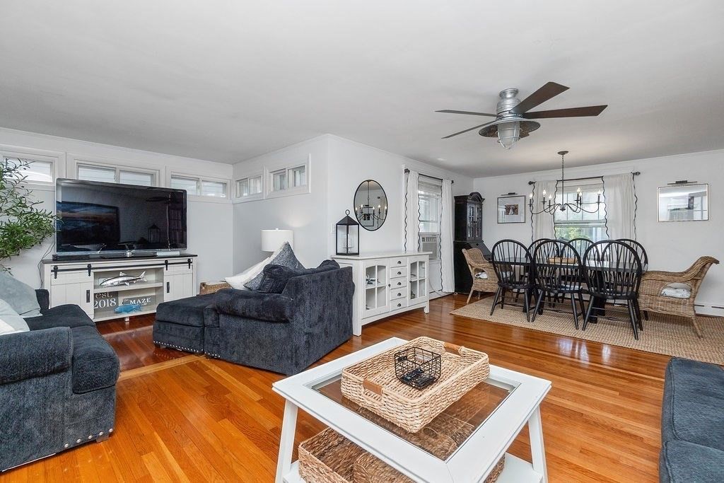 Dining room, Interior, Living room, Wood Texture Flooring