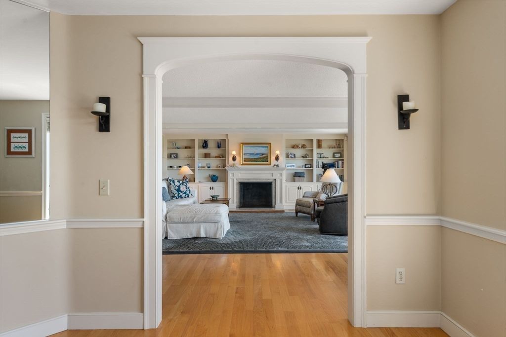 Bedroom, Fireplace, Interior, Wood Texture Flooring