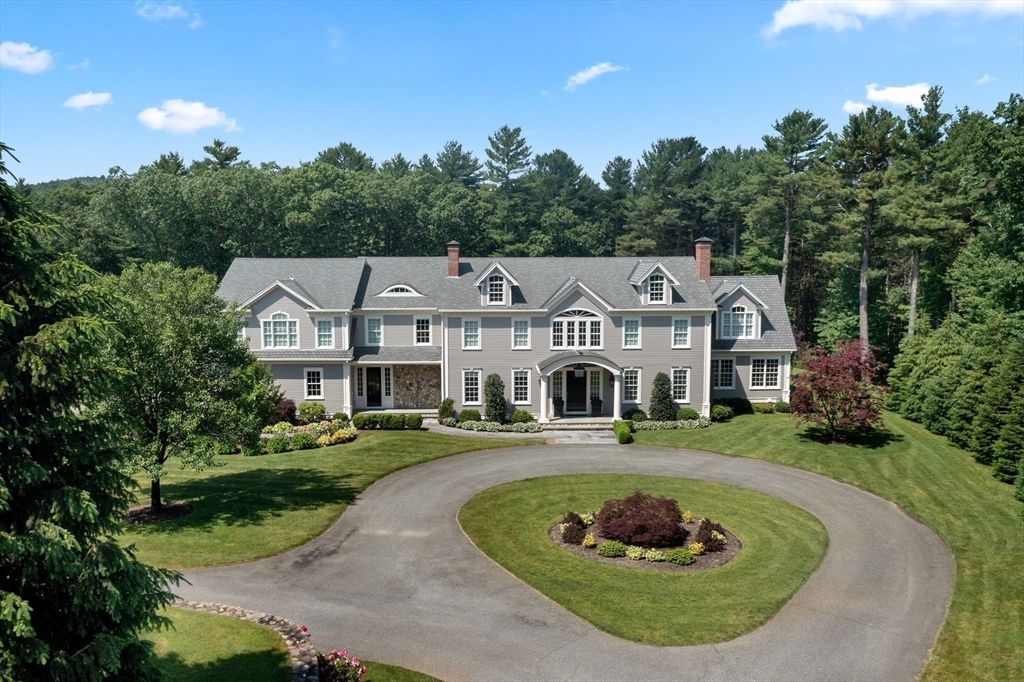 Backyard, Exterior, Facade, French Provincial
